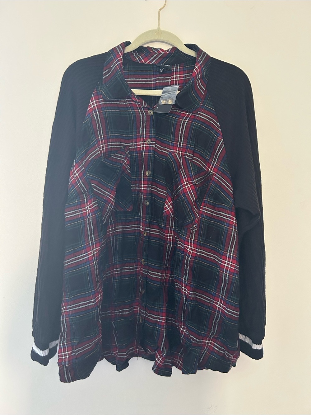 Torrid Size 3X Women’s Plaid Button-Up Shirt with Contrast Black Sleeves